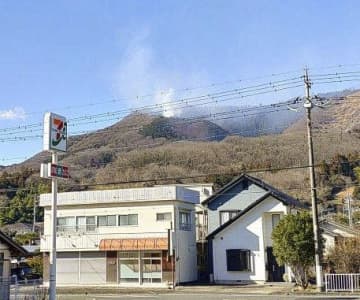 群馬、2万平方メートル焼損　山林火災で自衛隊派遣要請