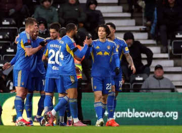 リーズ田中碧がダービー戦で決勝弾！抜群の得点嗅覚を発揮、公式戦３点目を奪取【FAカップ】