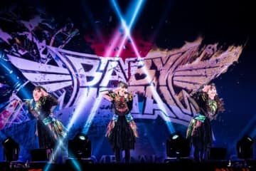 BABYMETAL、ワールド・ツアー日本凱旋アリーナ公演を完遂 結成15周年を記念したサプライズも