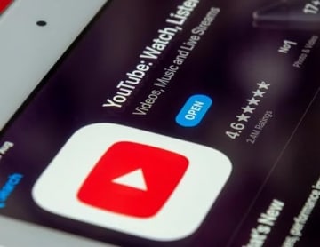 YouTubeショートで収益停止報告相次ぐ　生成AIで「まとめ」系動画を大量投稿→粗製濫造判定か