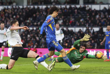 田中碧が勝ち越しゴール　イングランドFA杯