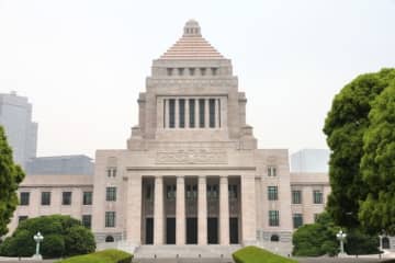 衆院解散報道で円急落・株先物急伸　市場は政権安定化に期待