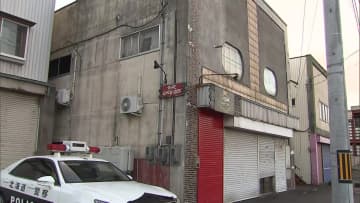 壁の中の遺体は行方不明の20代女性か…死因は首絞められたことによる窒息死　飲食店経営者の49歳男を逮捕　北海道・日高町