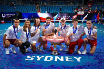 ポーランドがユナイテッドカップ初制覇！シフィオンテクが敗れるも今大会で復帰のフルカチュが執念の勝利、スイスを破り悲願の頂点へ