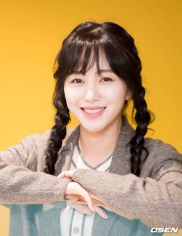 AOA出身ミナ、ファンミ中止を謝罪…誹謗中傷に対する苦悩も吐露「一生懸命生きる努力をする」