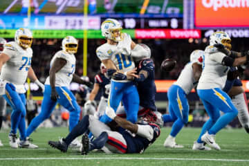 ワイルドカード突破をかけてチャージャーズとペイトリオッツが対決（試合結果情報あり）