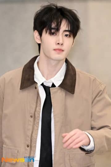 【PHOTO】ENHYPEN ソンフン、海外スケジュールを終えて帰国（動画あり）