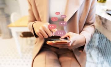 「ママ友」グループチャットには6種類の人間がいる。特徴を知れば、マウントやパニックを防げるかもしれない【サバイバル術】