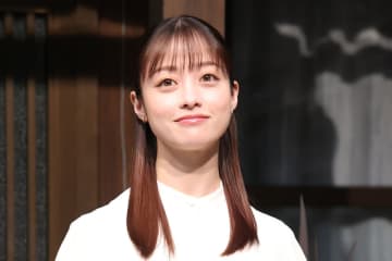 橋本環奈が１日の睡眠時間明かす「６時間か４時間半のどっちか」「キョロキョロしてるとすぐ寝れます」