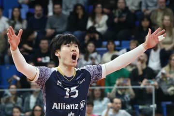 海外で活躍中の大塚、マサジェディ、垂水がファンに笑顔でメッセージ！