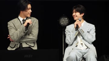 “しょまたく”が再共演！撮影中、感情があふれた濱屋拓斗に南雲奨馬が駆け寄り「もう大丈夫だよ」とハグ♡タイ版主演のBossとNoeulも歌で応援