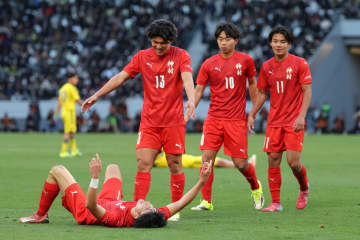 「2回も優勝させてくれて...」初優勝の神村学園　有村監督は選手へ感謝の思い　史上6校目の夏冬2冠達成【高校サッカー】
