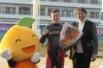 【和歌山競輪・ＧⅢオッズパーク杯和歌山グランプリ】脇本雄太　左ヒジの痛みをこらえ新年初Ｖ「次につなげられる」