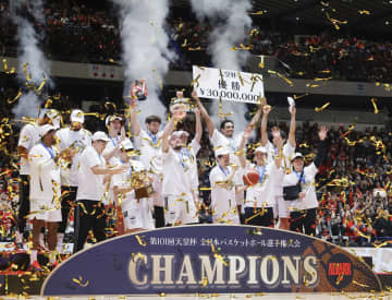 A東京が14大会ぶりV　バスケ男子天皇杯、三河を下す