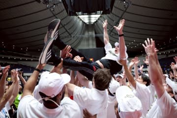 A東京が14年ぶり日本一、勝負どころでサイズがけん引 [天皇杯決勝]