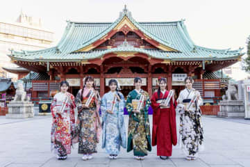 「AKB48 ⼆⼗歳のつどい 2026」レポート