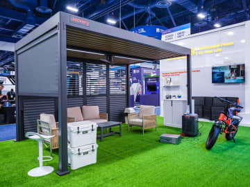 Jackery、太陽光発電ガゼボ　蓄電も