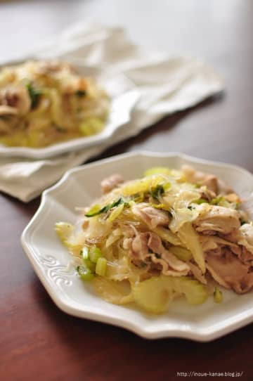 春雨が大活躍！かな姐さんの“フライパンに重ねて煮るだけ”おかず5選