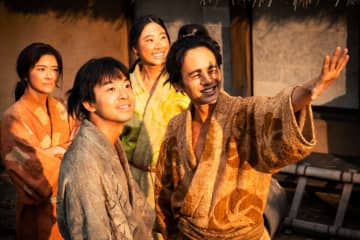 これがこの世じゃ！ 『豊臣兄弟!』第2話が突きつけた戦国の理不尽。小一郎と直の未来に光はあるのか……【NHK大河『豊臣兄弟！』2話】