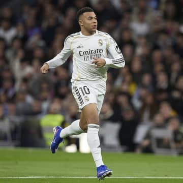 「短い間だったが…」電撃解任のシャビ・アロンソ監督にマドリーの絶対エースがメッセージ「初日から私に自信を与えてくれて感謝している」