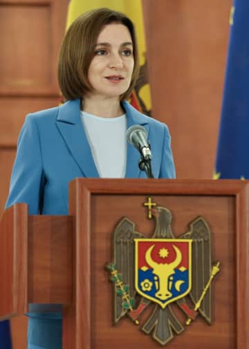 隣国ルーマニアと統合に賛意　モルドバの親欧米大統領