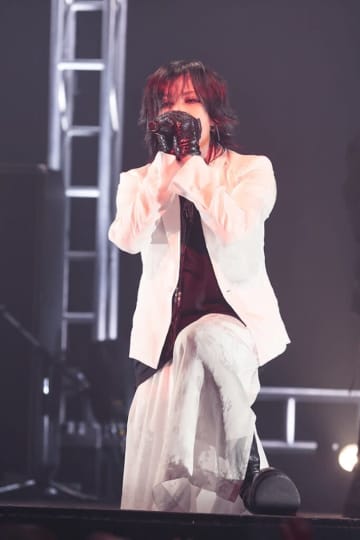 【ライヴレポート】KIRITO、ツアー＜THE CLOCKWORK BIBLE＞ファイナルで新作リリースを発表「何が正しいか、どうするべきか。読み取ってください」