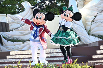 ディズニーシーの新ステージ「ダンス・ザ・グローブ！」開幕。約12年ぶりのショーを早速見てきた！