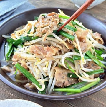 10分で完成！節約なのに大満足な「豚肉×もやし」おかず