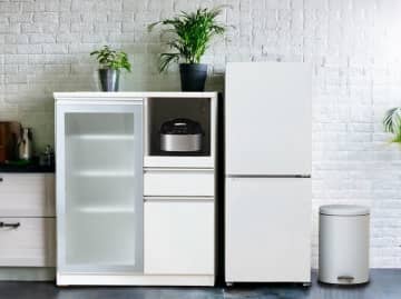 ニトリ、リビングになじむ2ドア冷蔵庫　広い冷凍室