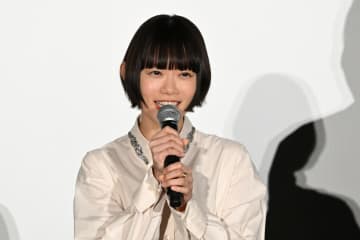 新⽔曜ドラマ『冬のなんかさ、春のなんかね』完成披露試写会 杉咲「ポケットに忍ばせてそっとなでていたい」