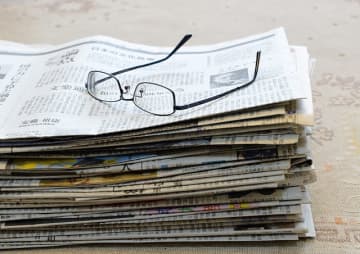 紙離れ進む新聞 復権のヒント