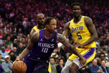 【NBA】レイカーズ、守備崩壊でキングスに敗れ今季２度目の３連敗…八村塁はベンチ入りも復帰お預け＜DUNKSHOOT＞