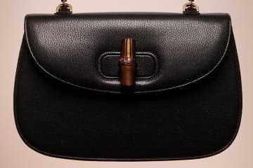 グッチのヴィンテージ風「バンブー」バッグ＆“かかとを踏んで履ける”レザーミュール