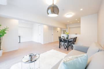 シティコープ豊洲 3階｜「豊洲」駅徒歩9分。水辺の潤いと都心への利便を手にする、豊洲ライフ。陽当たり良好、収納豊富。南東・南西角部屋4LDK