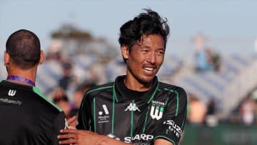 新潟・千葉・湘南・清水に在籍。指宿洋史に移籍報道！Jリーグ復帰の可能性は？