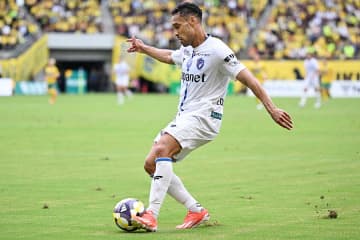 34歳のブラジル人FWが「本当にきた！」　J通算69ゴール…電撃移籍が「楽しみすぎる補強」