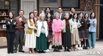 【PHOTO】キム・ヨンオクからチン・ジヒまで、演劇「老人の夢」記者懇談会に出席