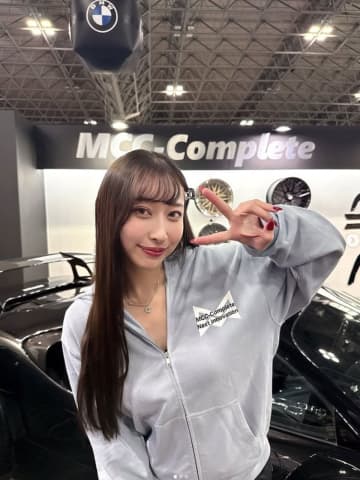 東京オートサロン　コンパニオンの“下半身ばかり”狙う撮影者に相次ぐ苦言…出展業者も「その場で削除」要請の強気対応