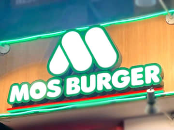 おしるこにサングリアまでッ！？ 小腹が空いたら【モスバーガー】へGO♡「期間限定メニュー」に注目