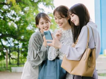 24歳のアルバイト学生が 5年間、毎月5000円を純金積立したらどうなった？