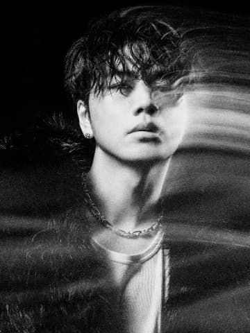 ØMI、EP『THE FUSION』発売に先駆け先行配信決定　スマホリングなど店舗別購入者特典の絵柄公開も