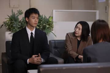 『再会～Silent Truth～』第1話から名作サスペンスの予感　井上真央の“強さと儚さ”の説得力