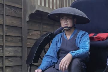 高倉健風の車夫・永見剣造が登場、そのキャラに視聴者騒然「いろいろ濃すぎる」