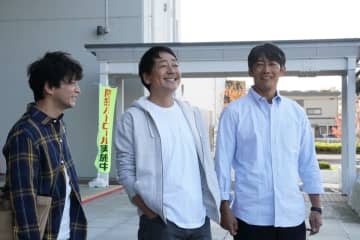 人生どん詰まりの雄太（反町隆史）と肇（大森南朋）は紀介（津田健次郎）に会いに行く！37年ぶりの再会である記憶が…『ラムネモンキー』第1話予告