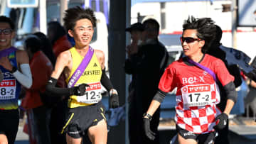 「一緒に行こう」22人抜き激走の吉田響　レース中のライバルとの“会話”明かす　平林清澄は笑顔で応える