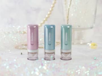 シヤチハタ「キャップレス9 スパークリングクリアカラー」で毎日をもっとスマートに、華やかに