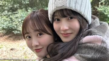 「顔そっくり」本田望結＆紗来 ぶりっこポーズや“小学生ぶり”おんぶショットなど仲むつまじい様子を公開「2倍癒されます」