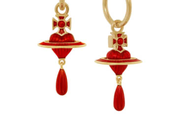 ヴィヴィアン・ウエストウッド“真っ赤なハート”「オーブ」ジュエリー、ミニチュアバッグ型ピアスも