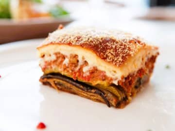 ギリシャ料理を食べ歩く旅。遺跡の国で味わう世界史とローカルフード【世界思い出旅ごはん おかわり】