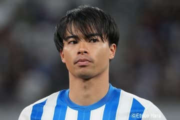 フラワー・トラベリン・バンド+50台のオートバイ+電子音のコラボ演奏が